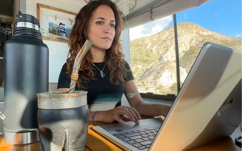 cómo-trabajar-y-viajar-una-manera-de-andar-lu